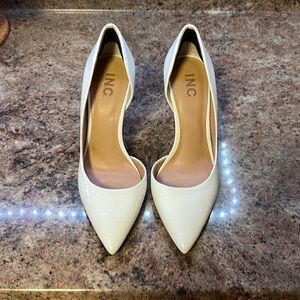 D’Orsay pumps